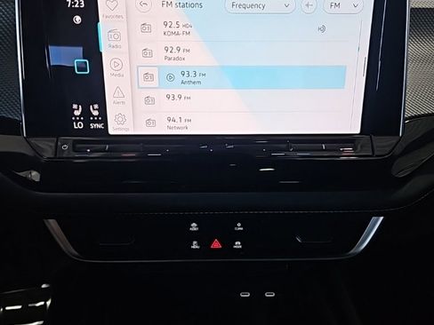 New 2026 Volkswagen Atlas Cross Sport SEL Premium R-Line image 31