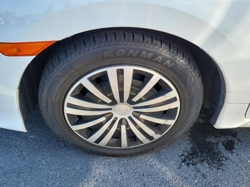 Used 2018 Honda Civic LX image 6