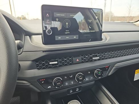 New 2026 Honda Accord SE image 18