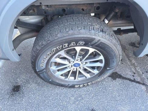 Used 2020 Ford F150 XLT w/ Equipment Group 302A Luxury image 16