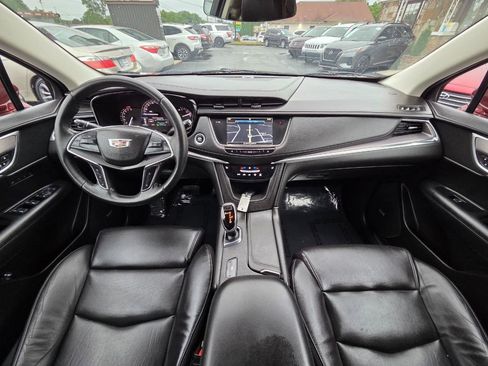 Used 2017 Cadillac XT5 Luxury w/ Driver Awareness Package FWD image 19