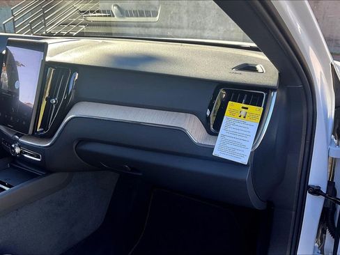 New 2026 Volvo XC60 B5 Plus w/ Protection Package Premier AWD/4WD image 18