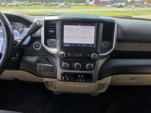 Used 2022 RAM 2500 Big Horn AWD/4WD image 24