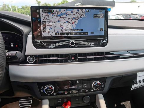 New 2025 Mitsubishi Outlander AWD image 39