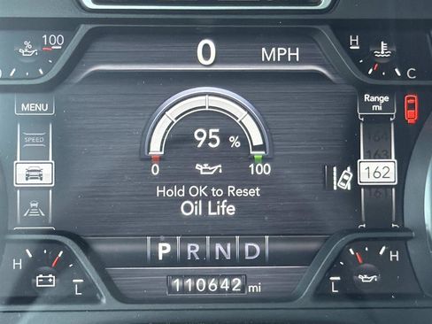 Used 2019 RAM 1500 Laramie AWD/4WD image 16
