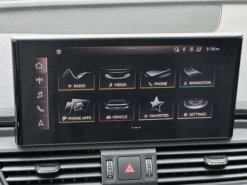Used 2023 Audi Q5 2.0T Premium w/ Convenience Package AWD/4WD image 19