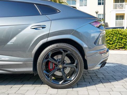 Used 2019 Lamborghini Urus AWD/4WD image 16