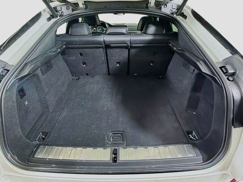 Used 2022 BMW X6 xDrive40i w/ Executive Package image 28