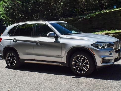 Used 2017 BMW X5 xDrive35i AWD/4WD image 10