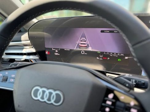 New 2026 Audi A6 Premium Plus AWD/4WD image 13
