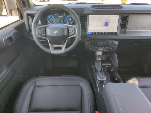 New 2026 Ford Bronco Badlands image 14