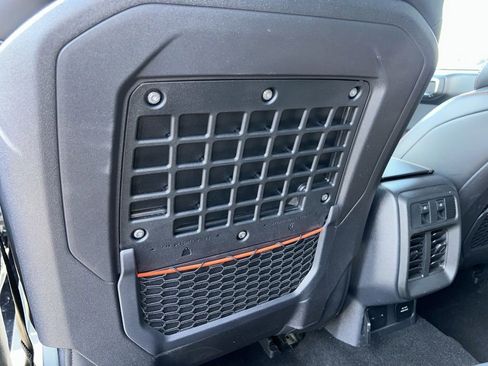 Used 2025 Ford Bronco Raptor AWD/4WD image 12