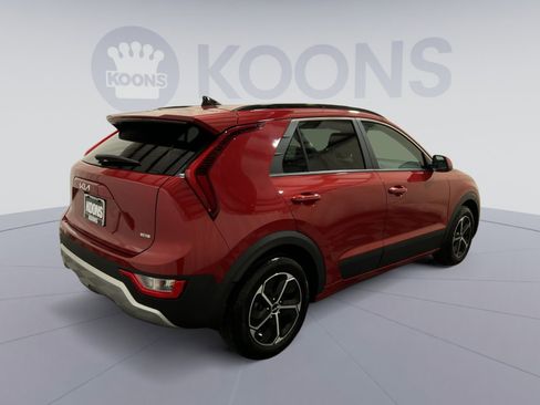 Used 2024 Kia Niro LX FWD image 11