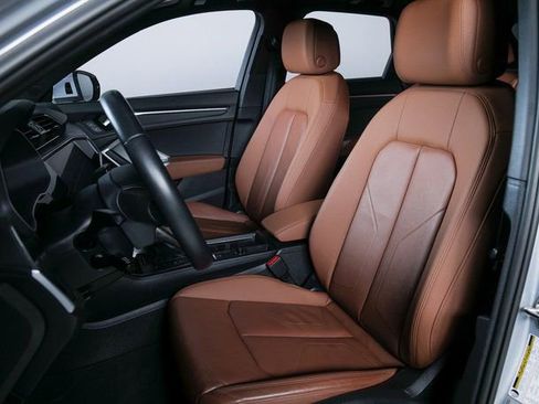 Certified 2022 Audi Q3 2.0T Premium Plus image 10