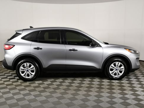 Used 2022 Ford Escape S AWD/4WD image 5