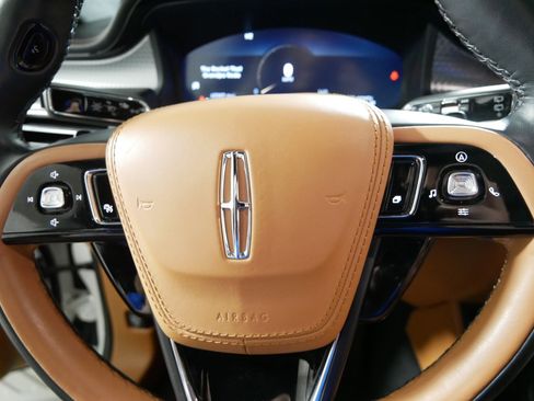 Used 2023 Lincoln Aviator Black Label image 25