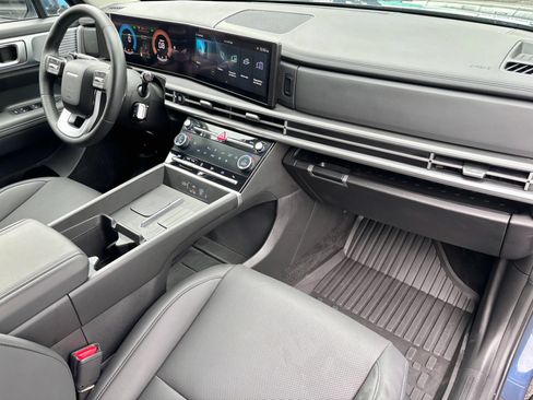 Used 2026 Hyundai Santa Fe SEL FWD image 8