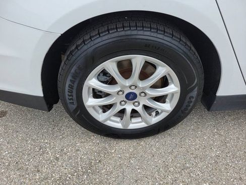 Used 2015 Ford Fusion S FWD image 10