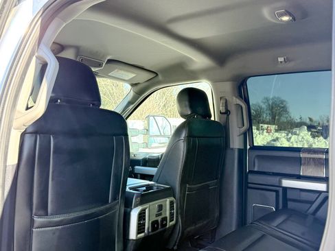 Certified 2021 Ford F250 Lariat image 19