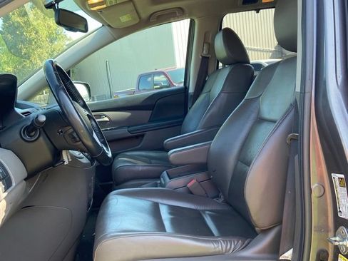 Used 2013 Honda Odyssey Touring image 11