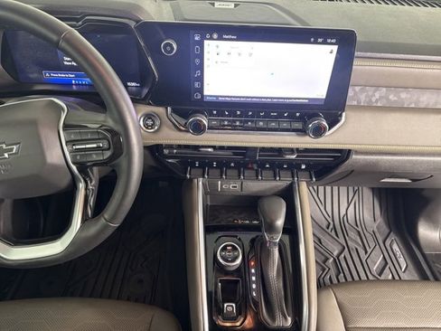 Used 2023 Chevrolet Colorado ZR2 w/ ZR2 Convenience Package III image 16