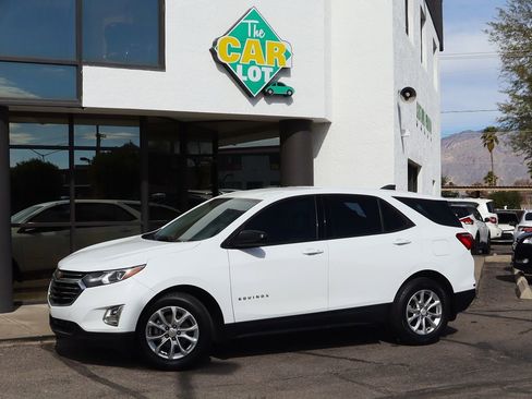 Used 2018 Chevrolet Equinox LS w/ LPO, Protection Package image 4