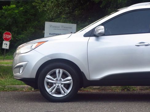Used 2013 Hyundai Tucson GLS AWD/4WD image 18