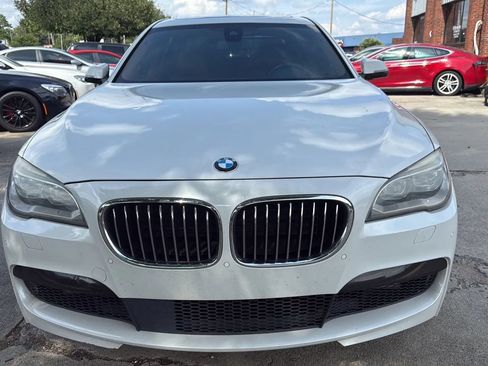 Used 2015 BMW 750Li RWD image 8