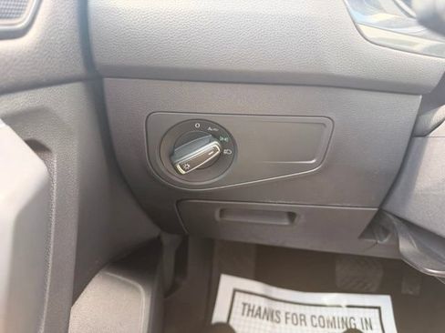 Used 2018 Volkswagen Tiguan SE w/ Panoramic Sunroof Package FWD image 20