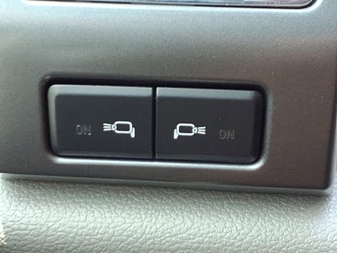 Used 2020 Ford F250 XLT w/ XLT Premium Package AWD/4WD image 25