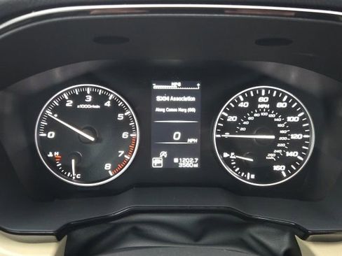 Certified 2025 Subaru Outback Premium image 15