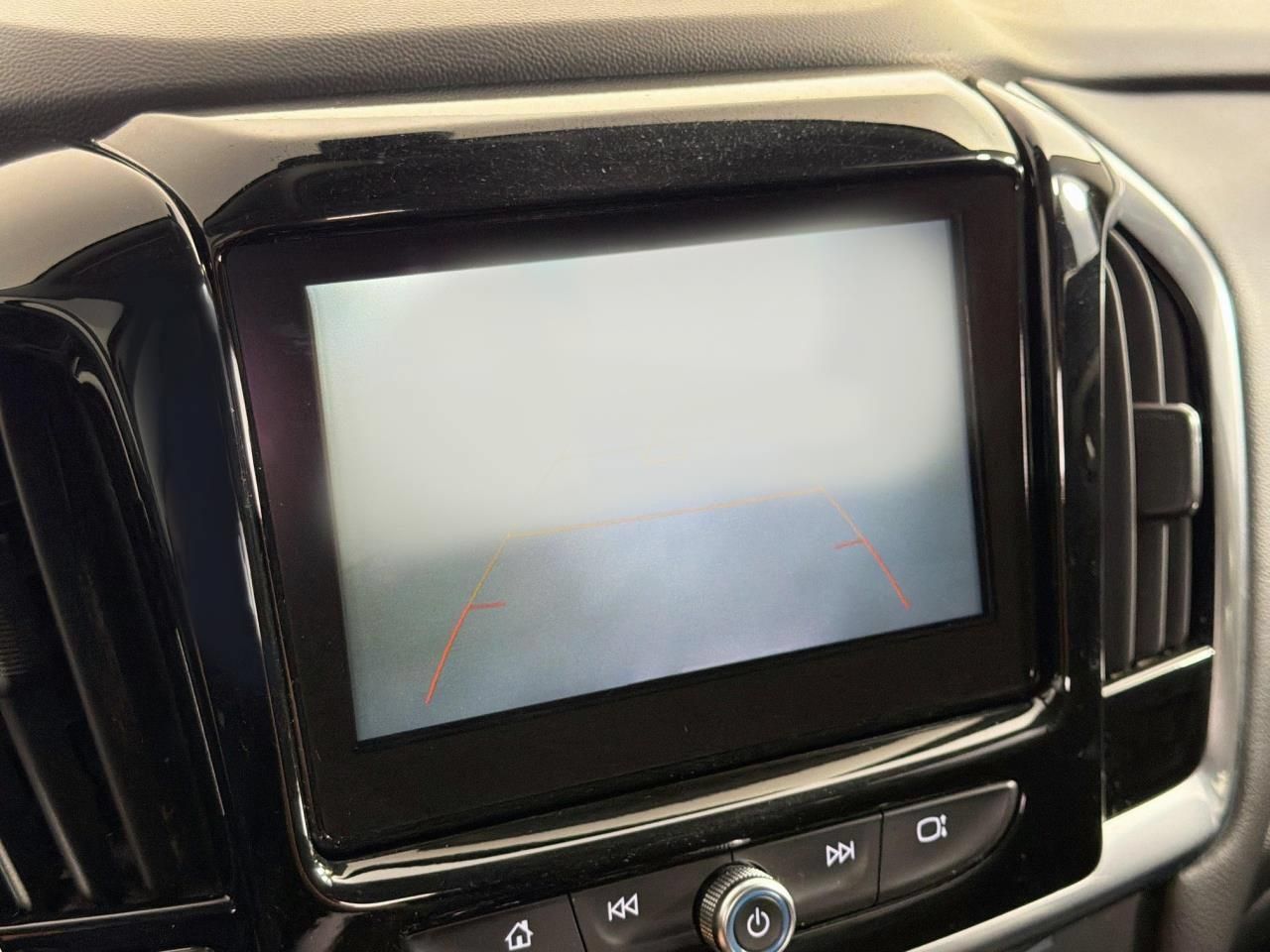 Used 2019 Chevrolet Traverse LT w/ LPO, Black Accent Package AWD/4WD image 34
