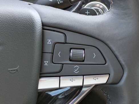 Certified 2024 Cadillac XT6 Premium Luxury image 24