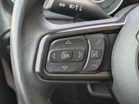 Used 2019 Jeep Wrangler Sport AWD/4WD image 15