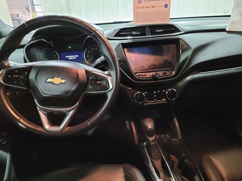 Used 2021 Chevrolet TrailBlazer ACTIV w/ Sun and Liftgate Package image 4