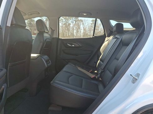 Certified 2021 GMC Terrain SLT w/ Elevation Edition image 11