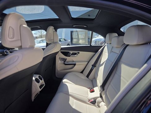 Used 2022 Mercedes-Benz C 300 C 300 w/ Pinnacle Trim Package image 23
