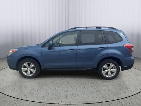 Used 2016 Subaru Forester 2.5i Premium AWD/4WD image 2