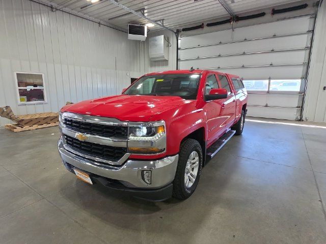 Used 2017 Chevrolet Silverado 1500 LT w/ All Star Edition AWD/4WD image 4
