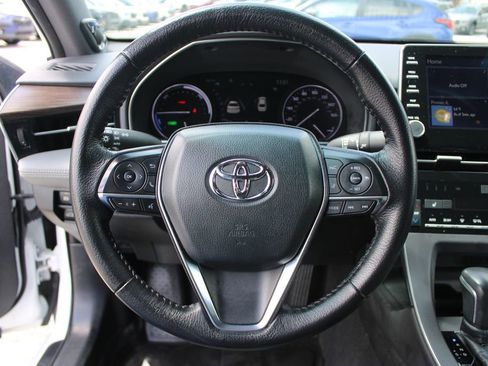 Used 2020 Toyota Avalon XLE w/ Moonroof Package FWD image 12
