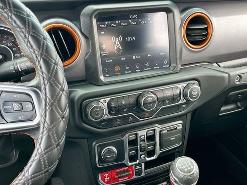 Certified 2020 Jeep Gladiator Mojave image 14