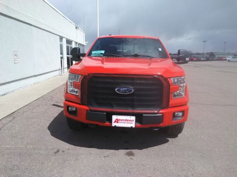Used 2017 Ford F150 XLT w/ Equipment Group 302A Luxury AWD/4WD image 3