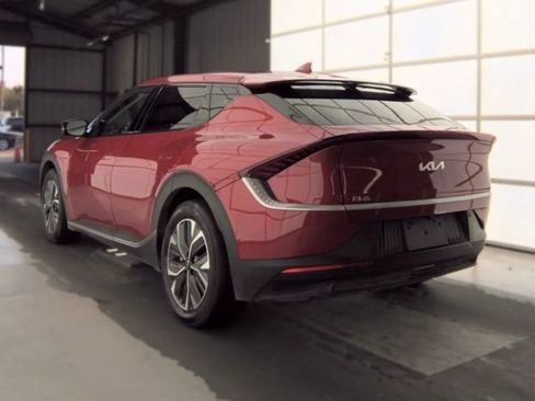 Certified 2024 Kia EV6 Light RWD image 4