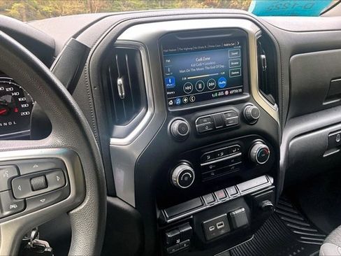 Used 2021 Chevrolet Silverado 3500 LT AWD/4WD image 9