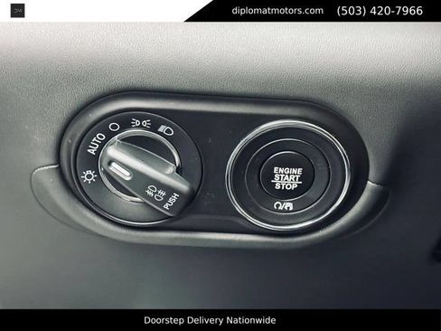 Used 2019 Maserati Levante GranSport AWD/4WD image 32