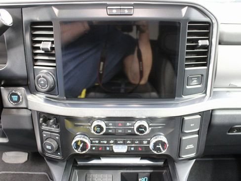 Used 2025 Ford F450 Platinum w/ FX4 Off-Road Package image 13