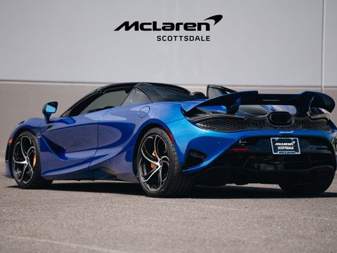 Used 2024 McLaren 750S Spider RWD image 7