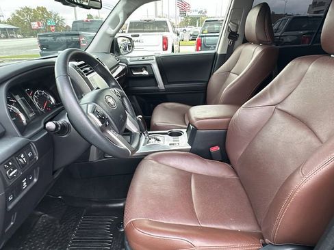 Used 2022 Toyota 4Runner Limited image 9