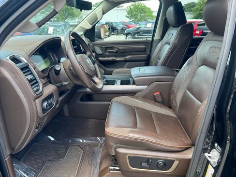 Used 2025 RAM 1500 Limited AWD/4WD image 24
