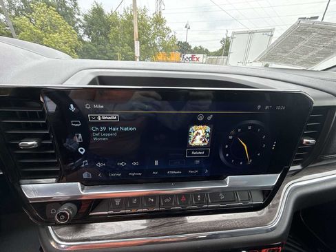 Certified 2024 Chevrolet Silverado 2500 LTZ w/ LTZ Premium Package AWD/4WD image 13